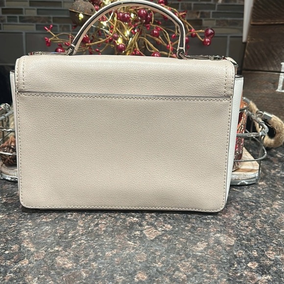 Kate Spade Patterson Drive Maisie Hand Bag
Pristine Condition! - Picture 2 of 15